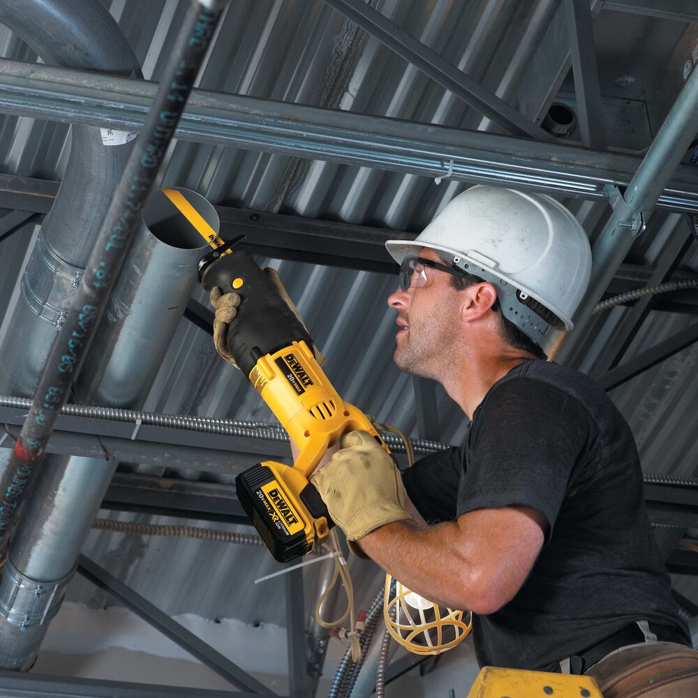 Dewalt 18V Li-Ion Cordless Reciprocating Saw Brushless Motor Flexvolt