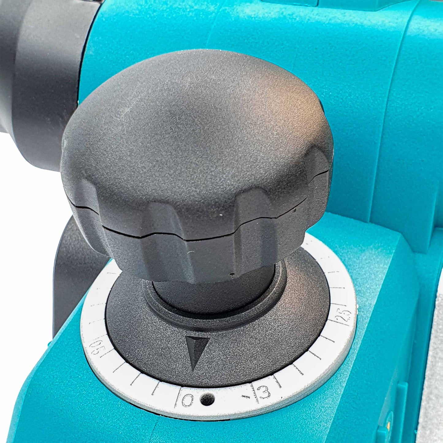 TOTAL 220V Planer 82X3Mm 1050W – TL1108236