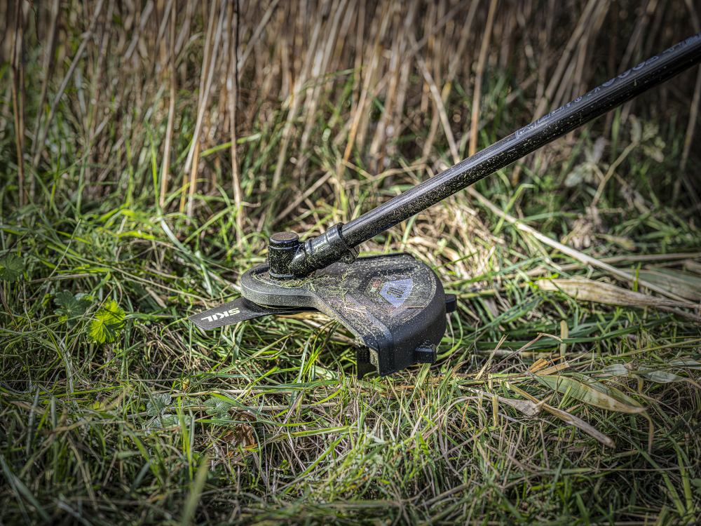 SKIL BRUSHLESS BRUSH CUTTER - 0256 CA