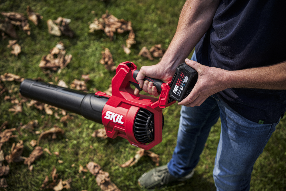 SKIL BRUSHLESS CORDLESS LEAF BLOWER - 0331 CA