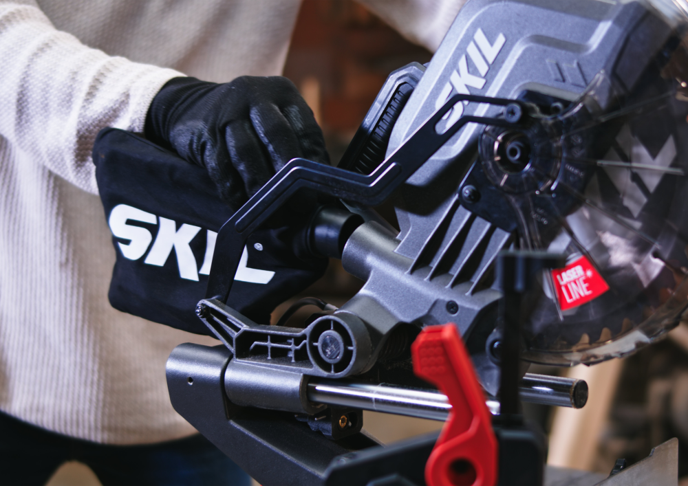 SKIL SLIDING MITRE SAW - 1310 AA