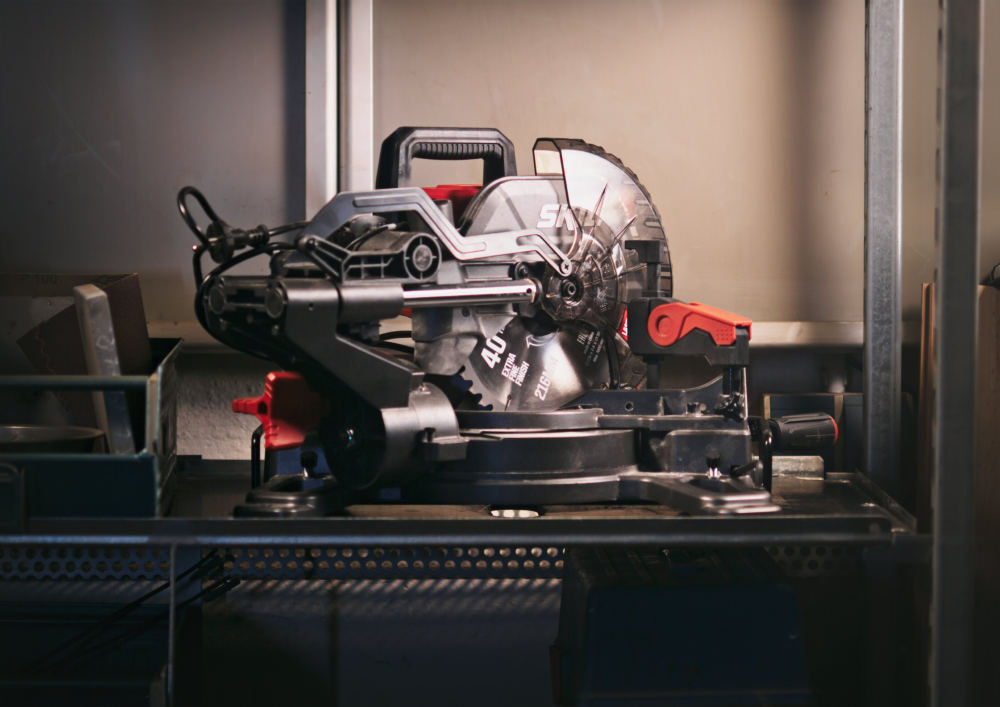 SKIL SLIDING MITRE SAW - 1310 AA