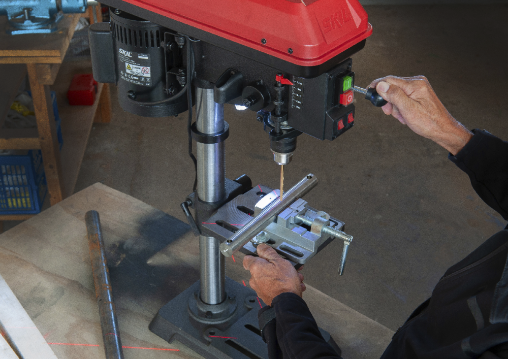 SKIL DRILL PRESS - 1360 AA