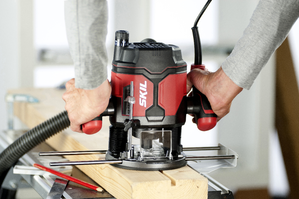 SKIL WOOD ROUTER - 1860 AA