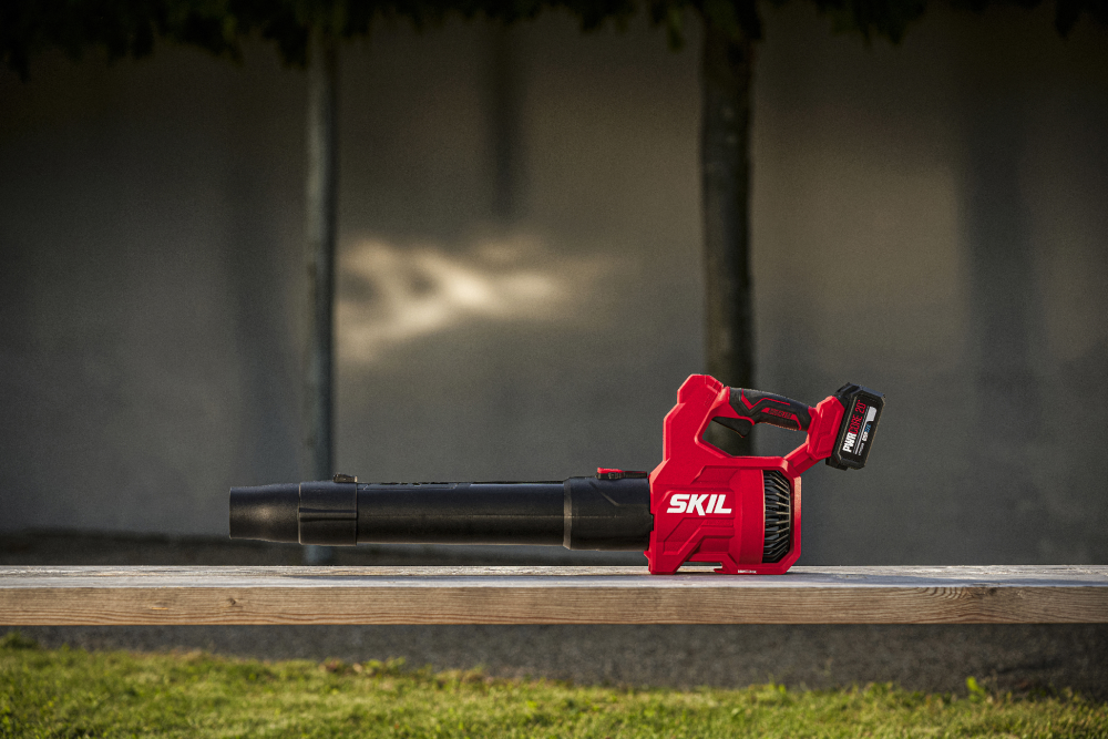 SKIL BRUSHLESS CORDLESS LEAF BLOWER - 0331 CA