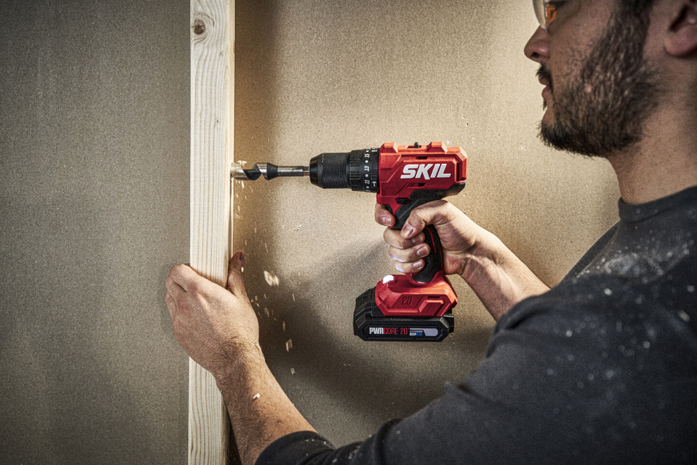 SKIL BRUSHLESS CORDLESS HAMMER DRILL KIT - 3021 HB