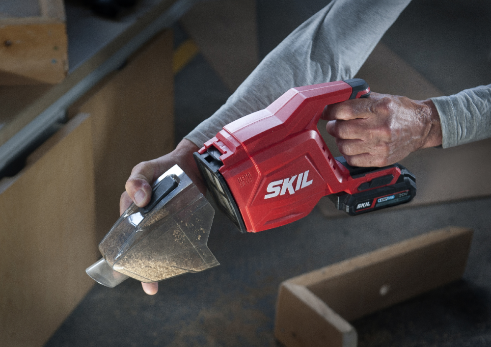 SKIL CORDLESS HANDHELD VACUUM - 3158 CA