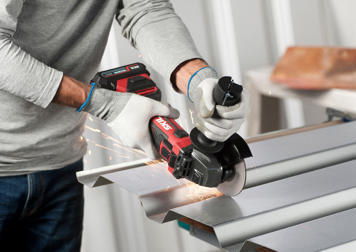 SKIL CORDLESS ANGLE GRINDER 115MM - BARE - 3920 CA