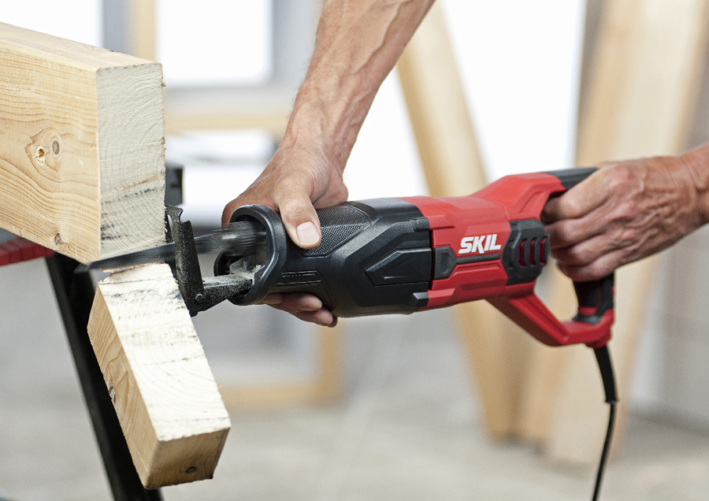 SKIL RECIPROCATING SAW - 4961 AA
