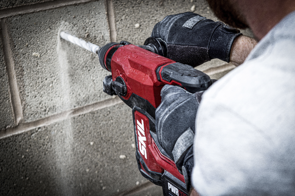 SKIL BRUSHLESS' CORDLESS SDS DRILL - 3851 CA