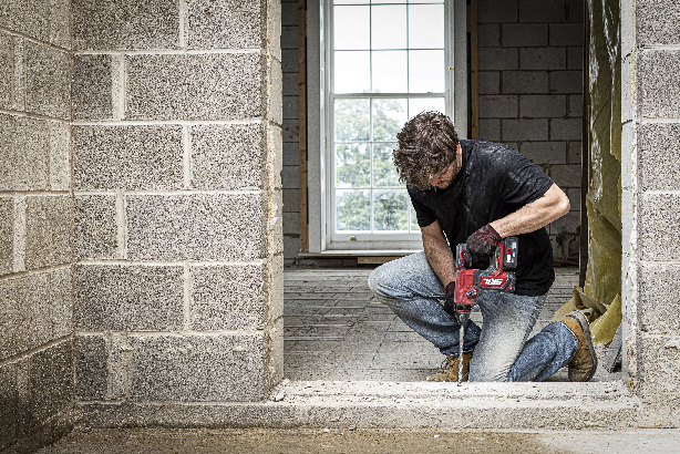 SKIL BRUSHLESS' CORDLESS SDS DRILL - 3851 CA